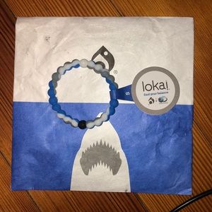 Shark week Lokai